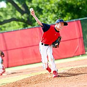 News Picture: Repetitive Pitching May Cause Teens Serious Shoulder Problems
